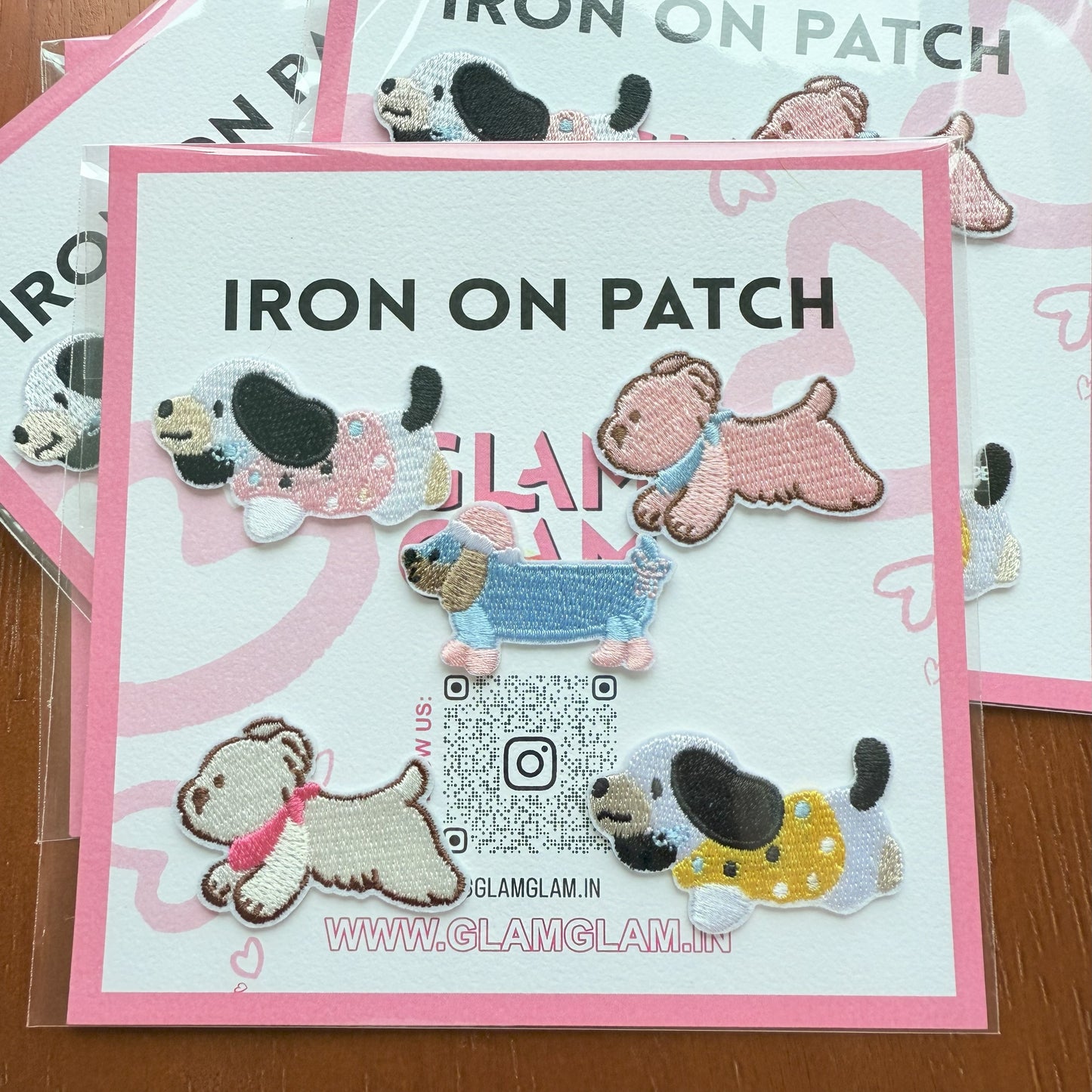 Set of 5 Cute Dog Embroidered Iron-On Patches – DIY Clothing & Accessories Decoration (3.2 cm)