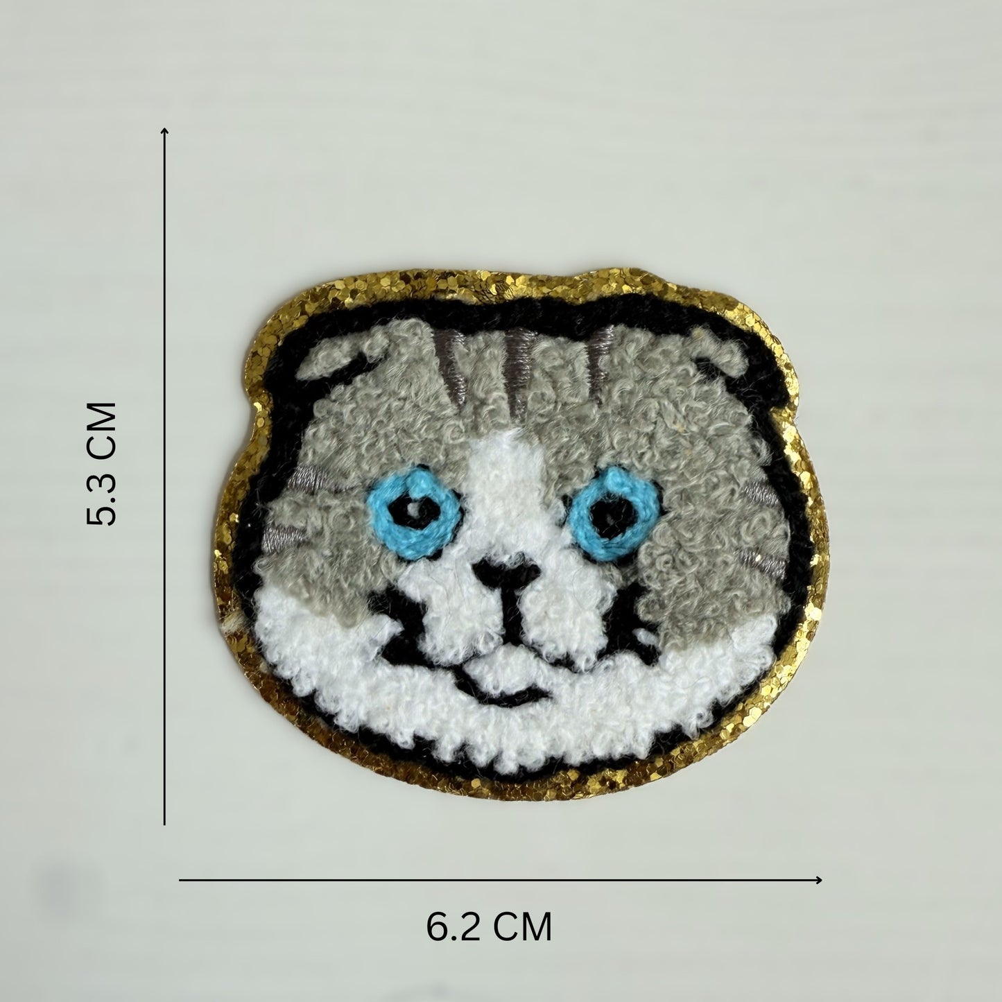 Iron On Grey Cat Face Chenille Patch – Soft Fuzzy Design with Gold Edges for Clothes, Bags & DIY Decoration