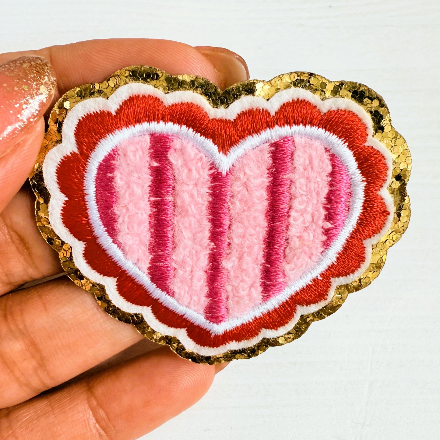 Self-Adhesive and Iron On/Sew On Pink & Red Chenille Heart Patch – 5 cm x 5.8 cm for Quick Customization on Bags, Hats & DIY Projects