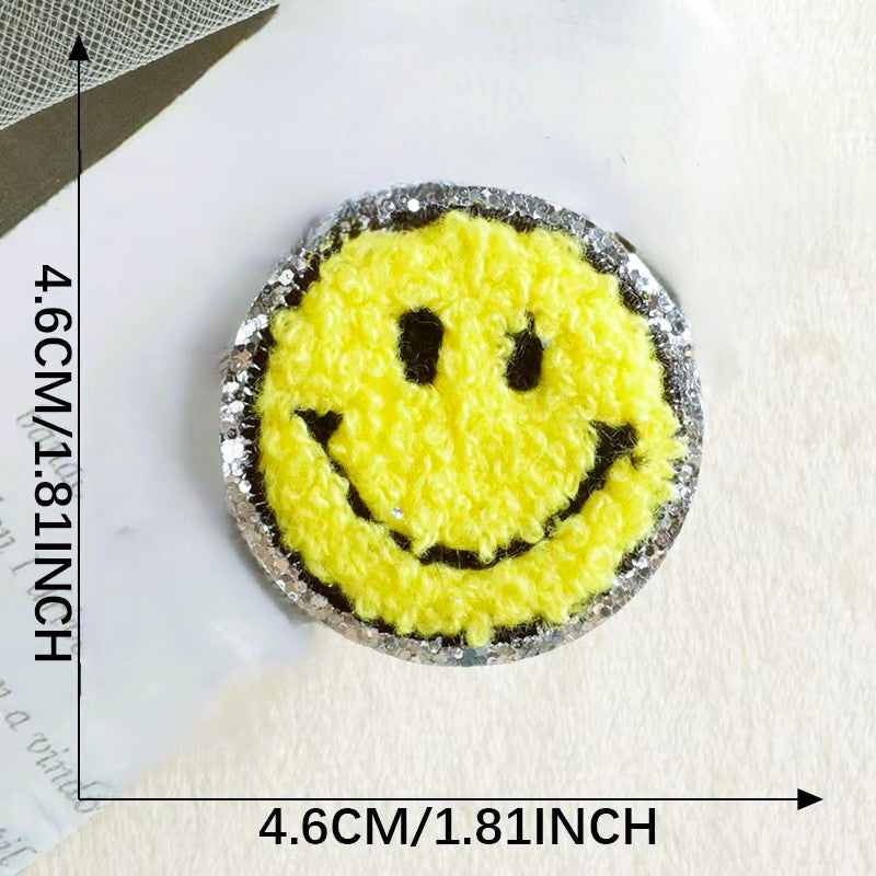 Iron On 4.6CM Silver Glitter Edge Smiley Face Chenille Patch – Cute Fuzzy Design for Clothes & Bag Decoration