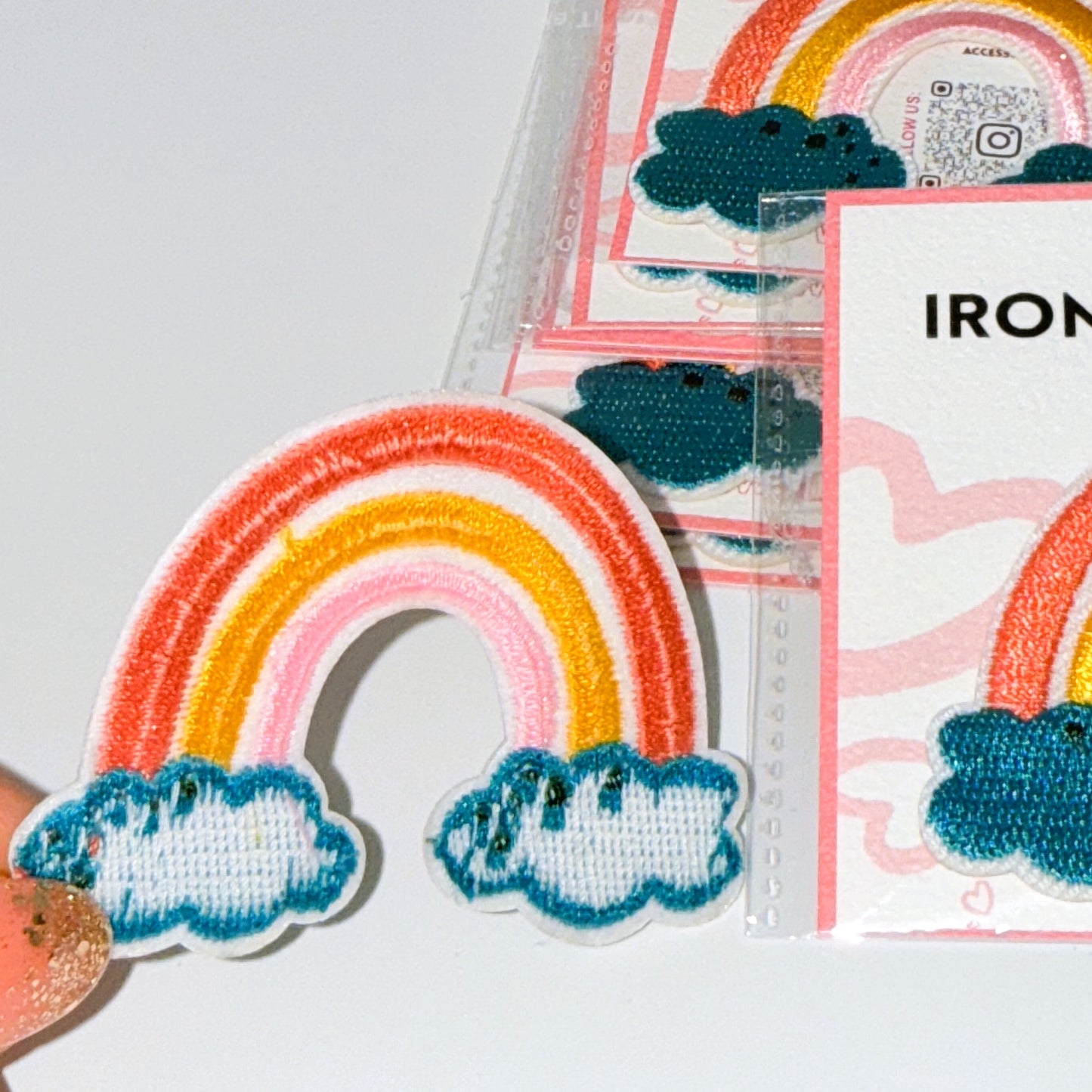 Iron-on/Sew-on Embroidered Rainbow Patch – Vibrant Multicolor Arc with Clean Stitch Detail, Perfect for Jackets, Backpacks, DIY Fashion
