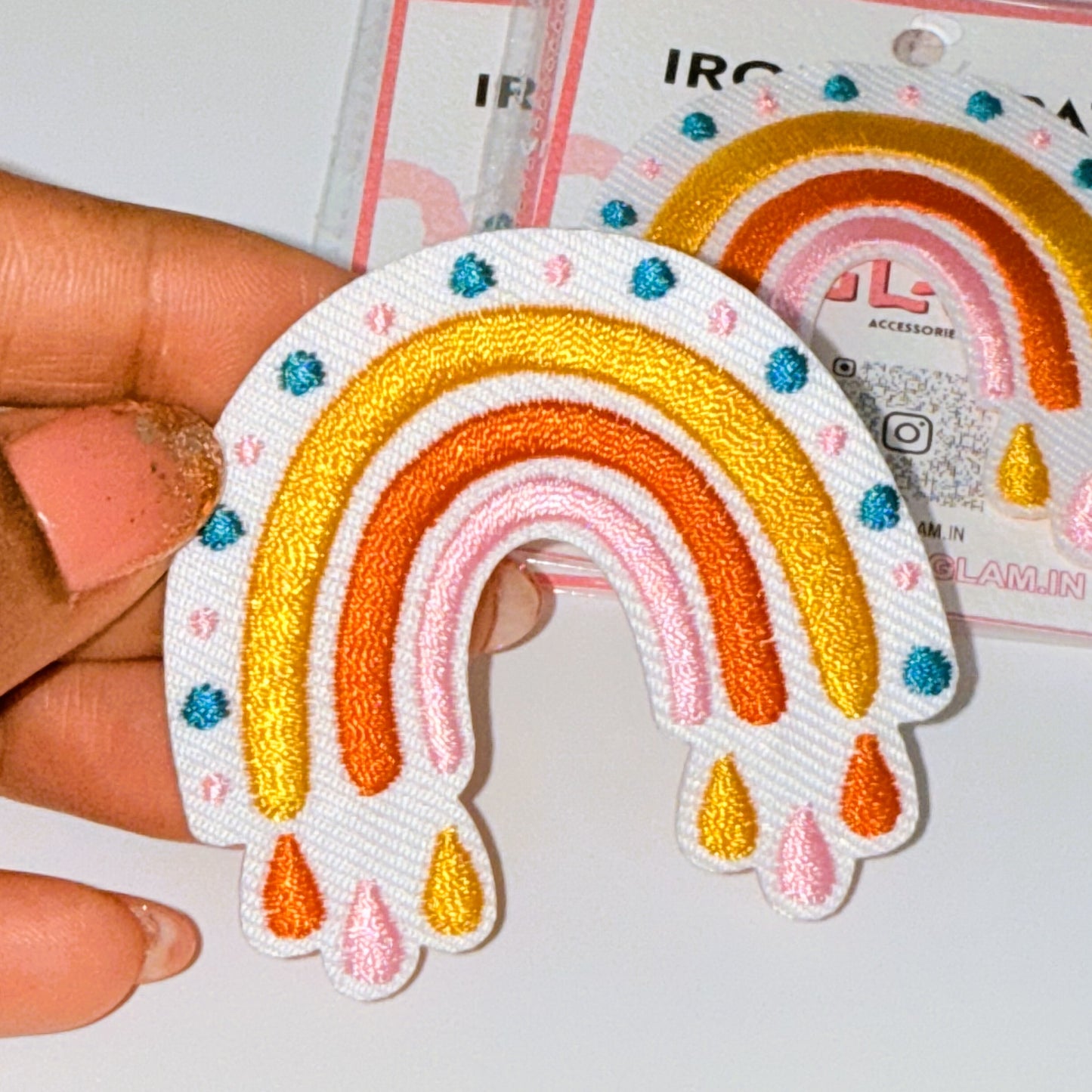 Iron-on/Sew-on Embroidered Rainbow Patch – Vibrant Multicolor Arc with Clean Stitch Detail, Perfect for Jackets, Backpacks, DIY Fashion