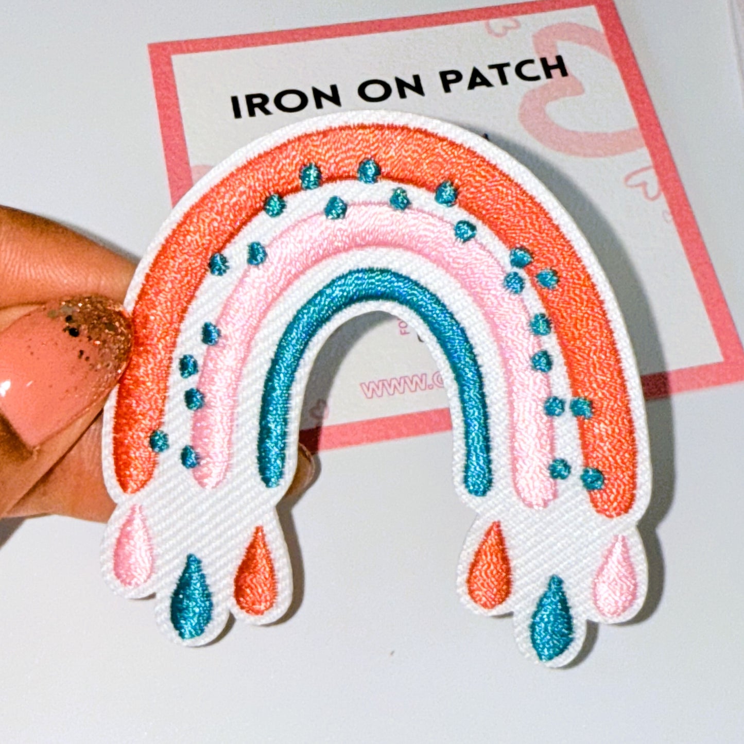 Iron-on/Sew-on Embroidered Rainbow Patch – Vibrant Multicolor Arc with Clean Stitch Detail, Perfect for Jackets, Backpacks, DIY Fashion