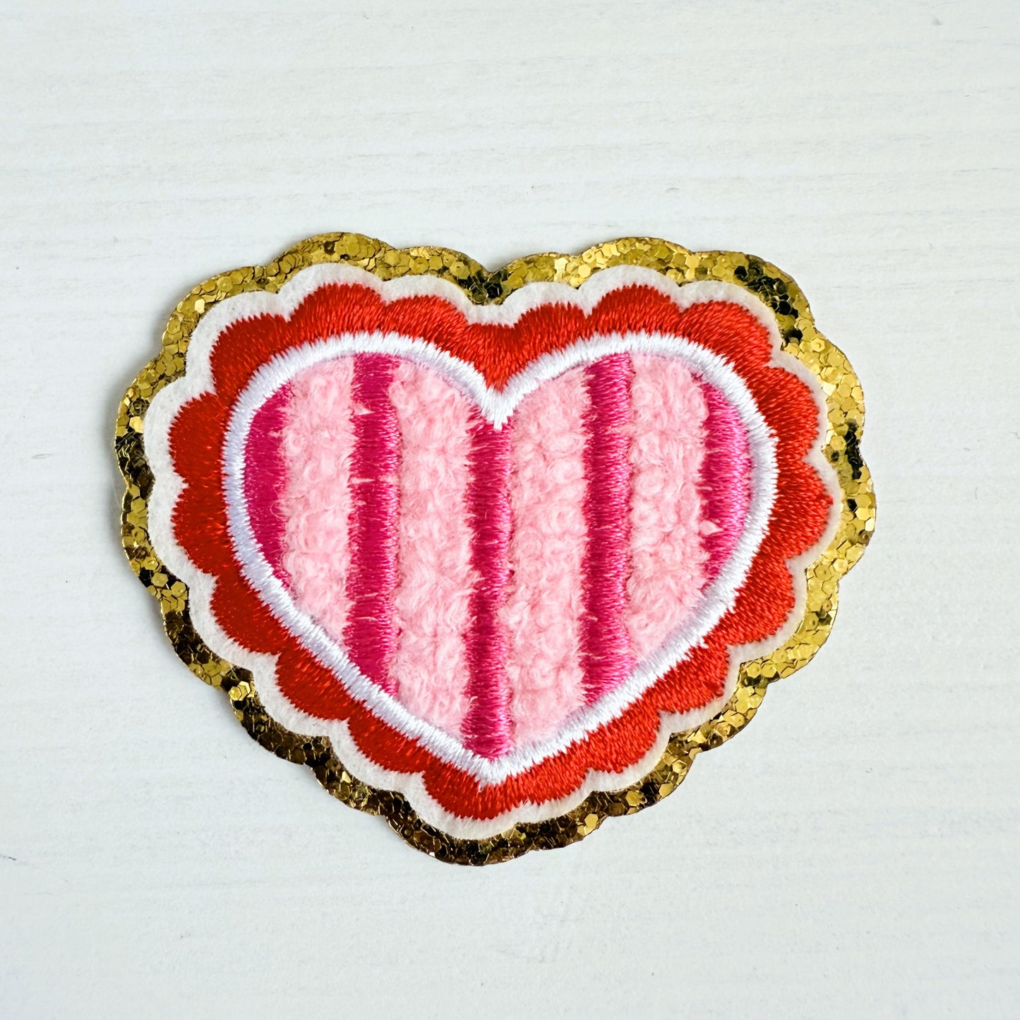 Self-Adhesive and Iron On/Sew On Pink & Red Chenille Heart Patch – 5 cm x 5.8 cm for Quick Customization on Bags, Hats & DIY Projects